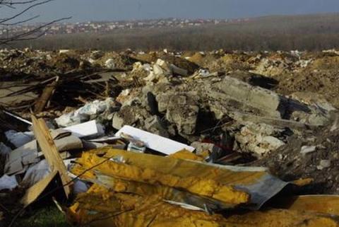 Бездонная прорва: на охрану свалки в районе Ростовского моря выделили ещё полмиллиона рублей
