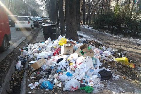 На вывоз мусора с дорог Ростова в 2018 году потратят почти 56 млн рублей