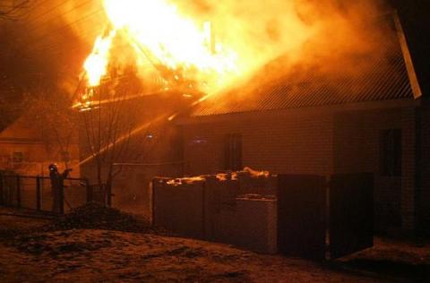 При пожаре в Кагальницком районе погибли два человека