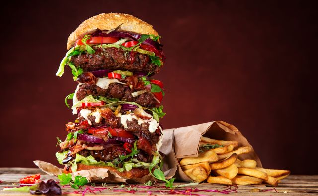 Новости области | Белая Калитва: Информационно - развлекательный портал - Страница #220 photo Эксперты выяснили, сколько бургеров можно купить на среднюю зарплату в Ростове