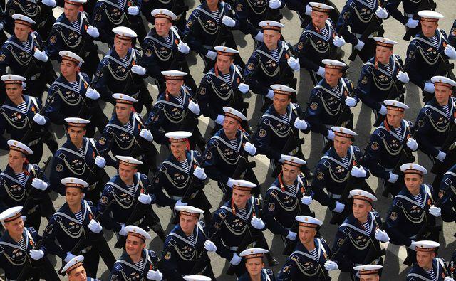 Новости области | Белая Калитва: Информационно - развлекательный портал - Страница #218 photo На Театральной площади Ростова прошёл парад Победы