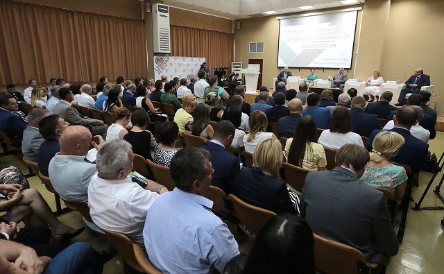 В Ростове врачи и представители власти обсудили предложения в нацпроект по здравоохранению