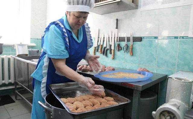 Мясная кулинария возглавила список самых опасных для здоровья продуктов в Ростовской области