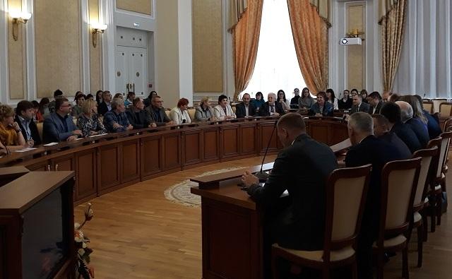 Общественники предложили три года не повышать взносы на капремонт в Ростовской области 
