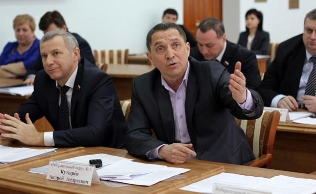 В Ростовской области возбудили уголовное дело после нападения на дом депутата Заксобрания