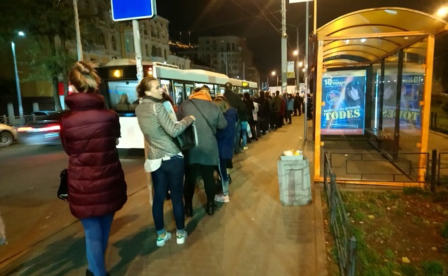 Кушнарёв похвастался ростом числа автобусов и улучшением работы транспорта после изменения маршрутной сети 