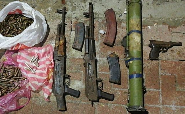 В Ростове задержали мужчин, прятавших гранаты, автоматы и патроны