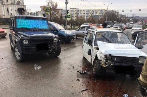 В аварии «Оки» и Gelandewagen на Королёва пострадали два пенсионера 