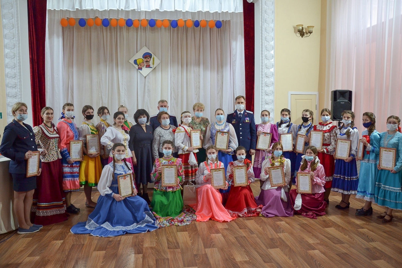 В ДК им. Чкалова выбрали юную казачку Дона