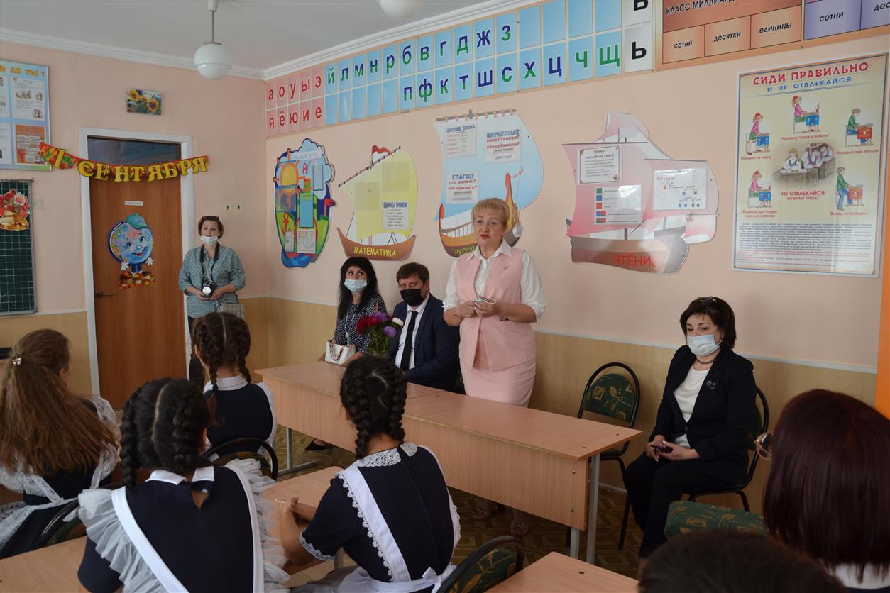 Дорогие ребята, уважаемые педагоги и родители!