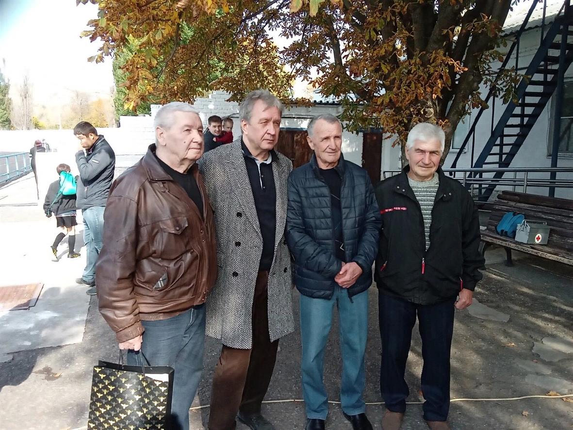 На стадионе «Калитва» прошел спортивный праздник, посвященный 50-летию завоевания футболистами нашей команды Кубка СССР среди производственных коллективов в 1971 г.