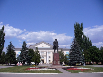 Театральная площадь в Белой Калитве